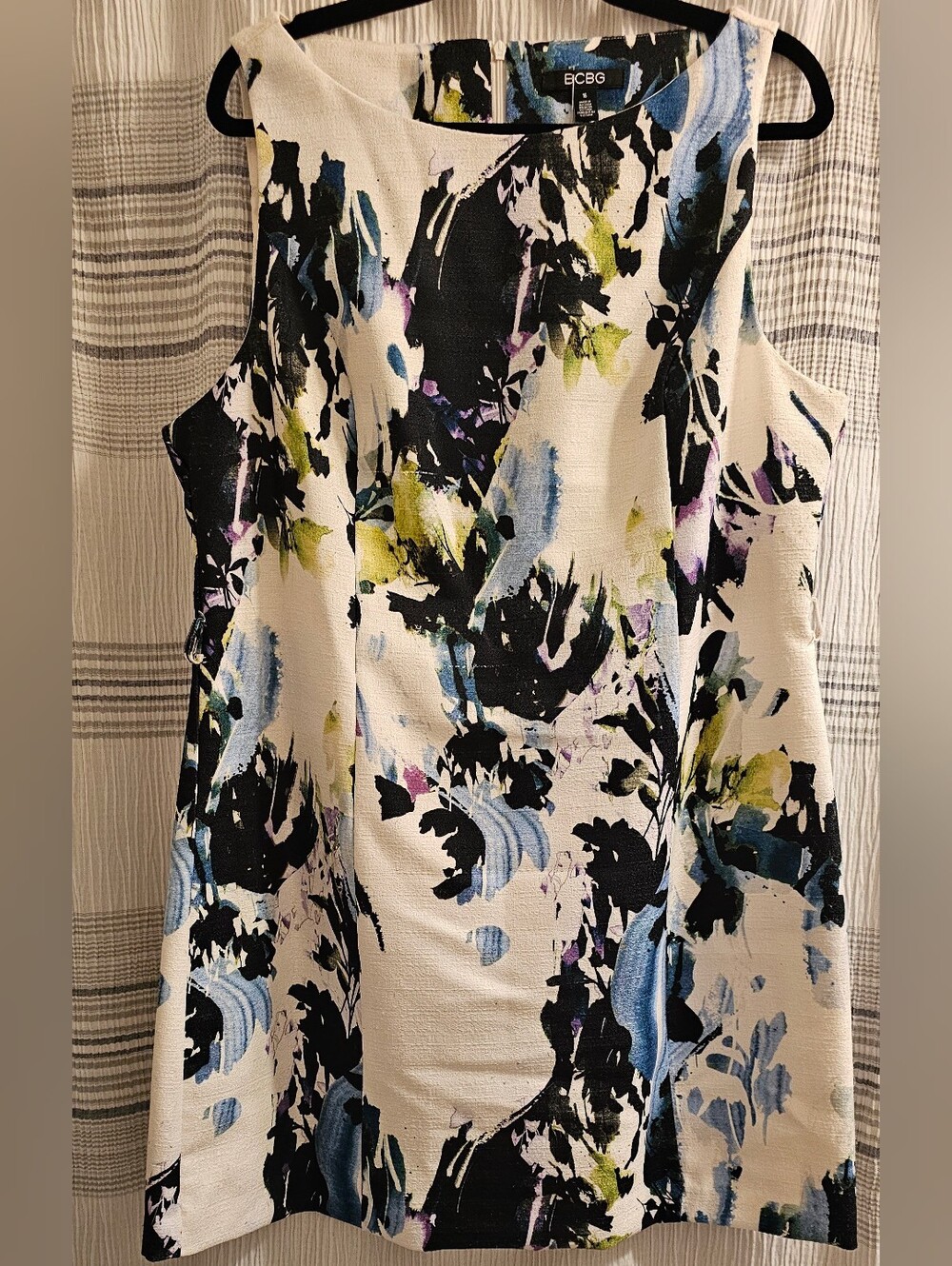 BCBG Abstract Floral Sleeveless Dress in White, Black, Blue and Green